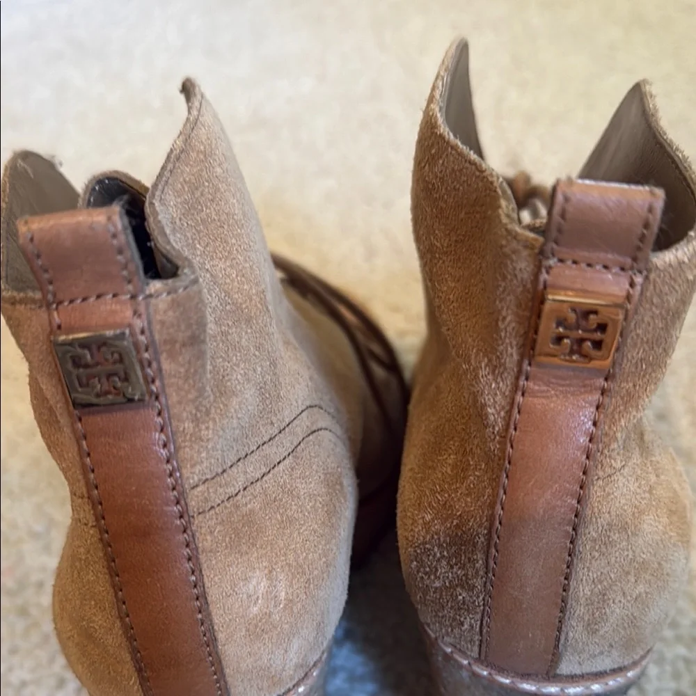 Tory Burch Tan Lace Up Boots Suede